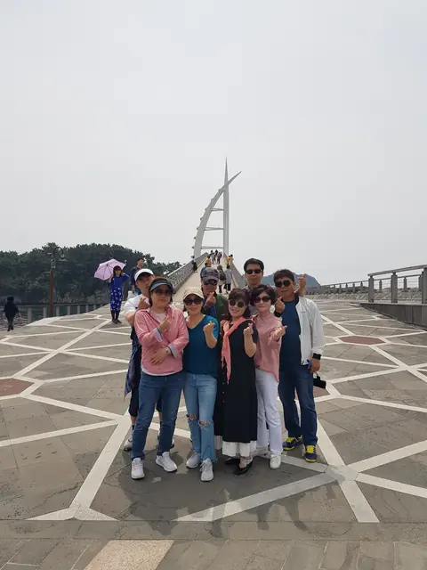 삼다애에 묵으며 제주를 여행한 단체 손님들